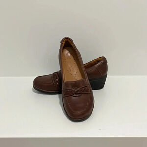 Clarks Unstructured Brown Leather Dress Casual Slip On loafers Heels Women's 9.5